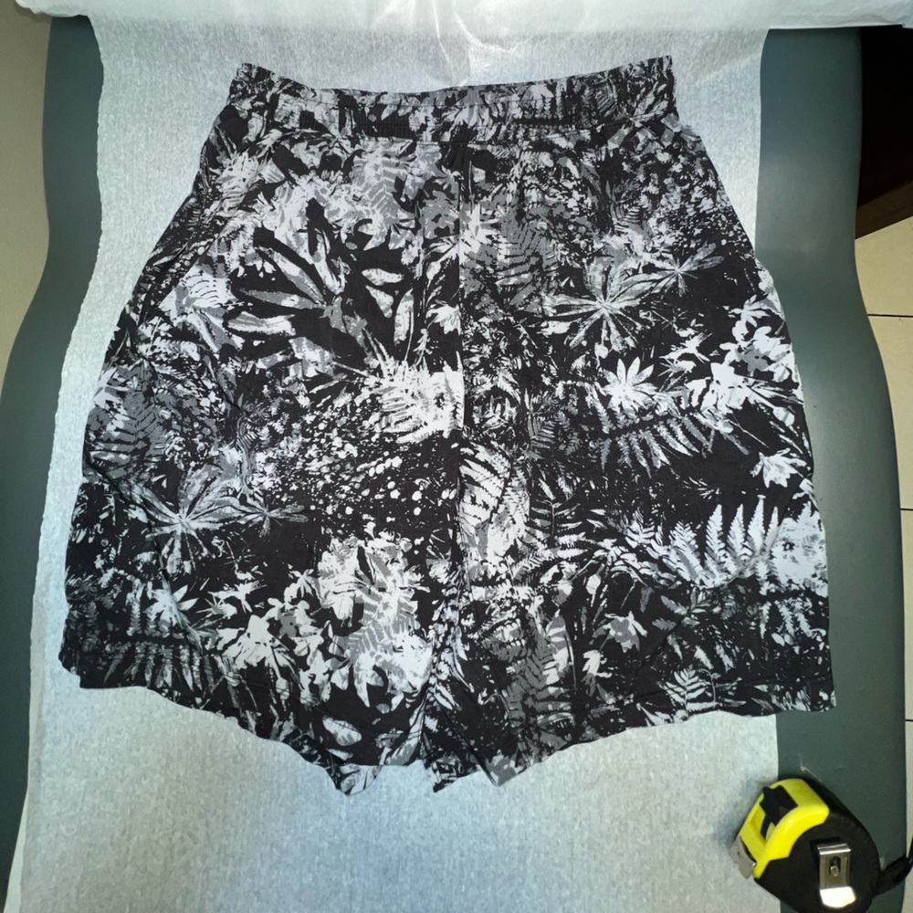 Lululemon Pace Breaker Short *Linerless 9" men’s sports wear athletic Medium
